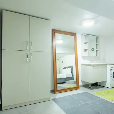 Apartment Amazing Flat With Stylish Interior In Beyoglu