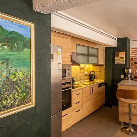 Amazing Flat With Stylish Interior In Beyoglu *